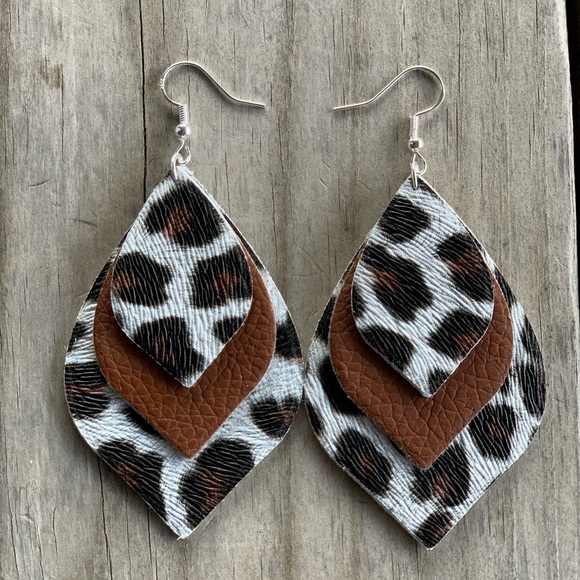 3-Layers Leopard Black & Brown Dangle Earrings - Picture 6 of 10